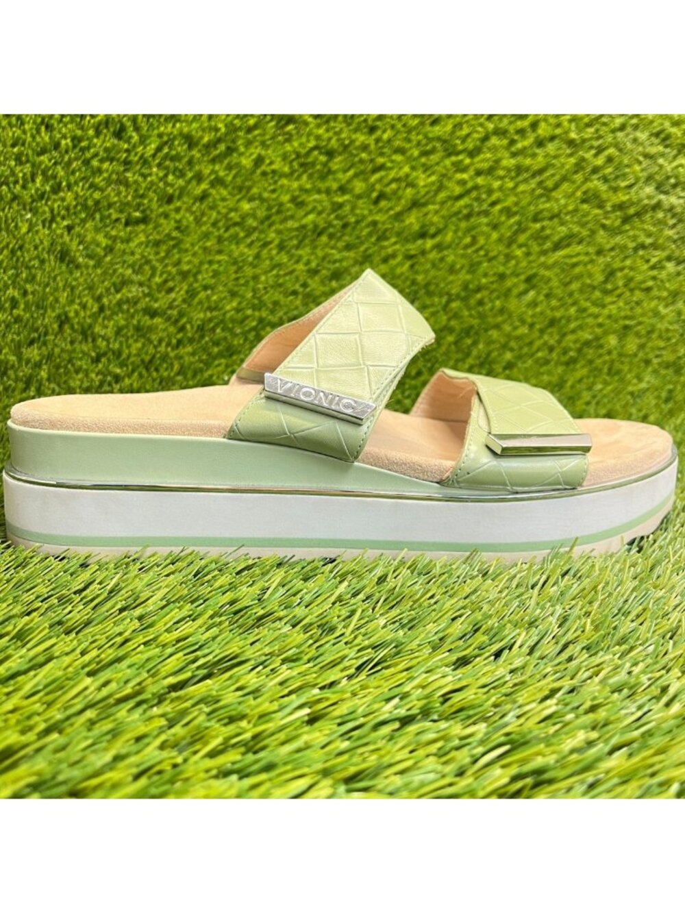 Vionic Brandie‎ Womens Size 11 Green Beach Walking Outdoor Wedge Slide Sandals